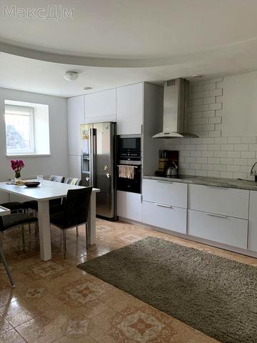 Цегельний пров., 7