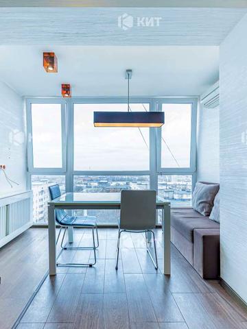 Олімпійська вул., 9