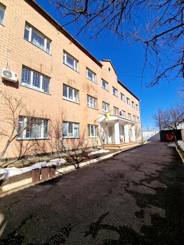 Молодіжна вул., 25