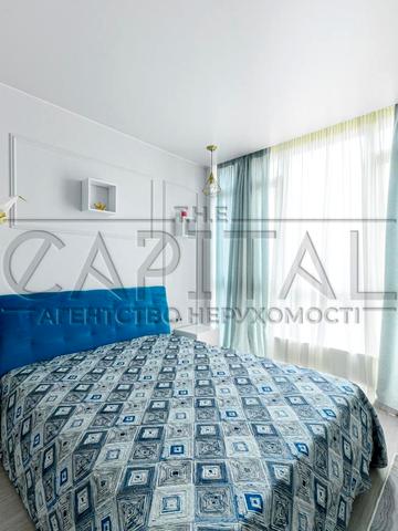 Предславинська вул., 57