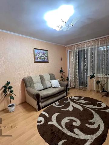 Тополина вул., 26