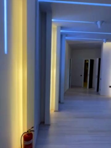 Літературна вул., 1а