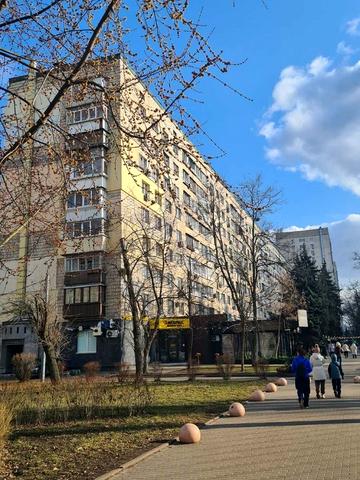 Русанівська набережна вул., 10