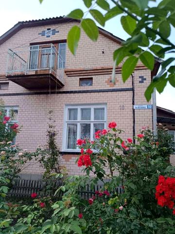 Івана Франка, 10