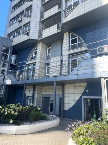 Вадима Гетьмана вул., 1-В