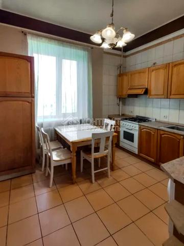 Дудинської вул. (Наріманова), 4-6