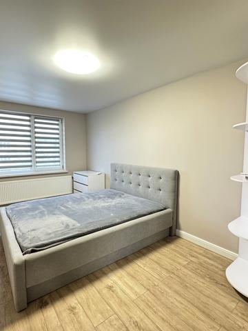 Степана Бандери просп., 36