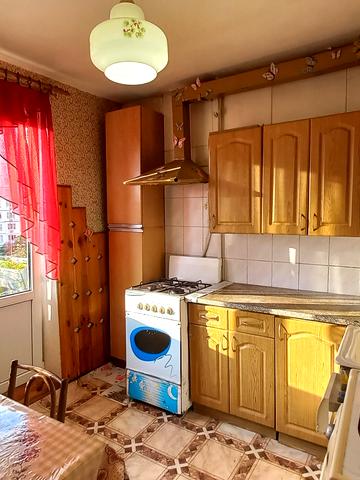 Володимира Івасюка просп. (Героїв Сталінграду), 27-А