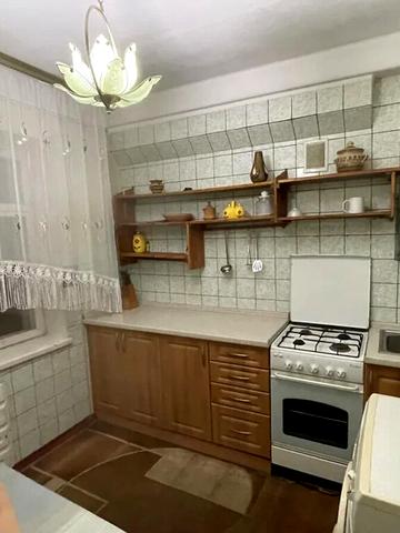 Міста Шалетт вул., 3