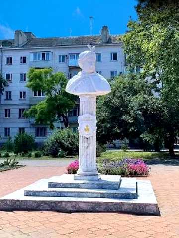 Богдана Хмельницького вул., 78