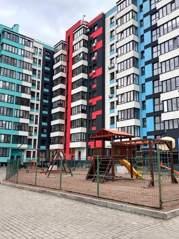 24 Серпня вул., 24