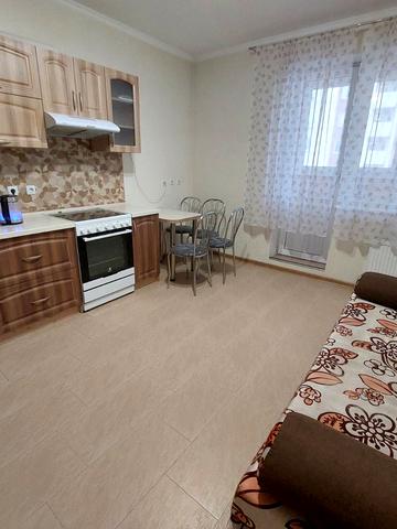 Моторний пров., 9