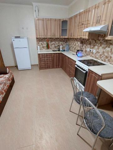 Моторний пров., 9