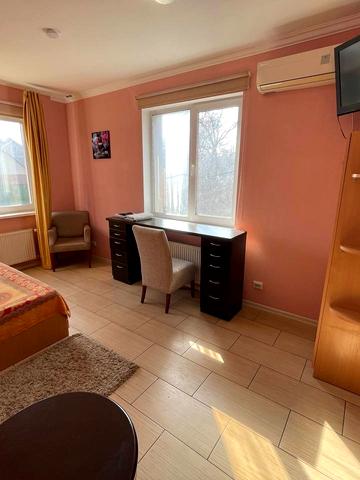 Зелена вул., 85