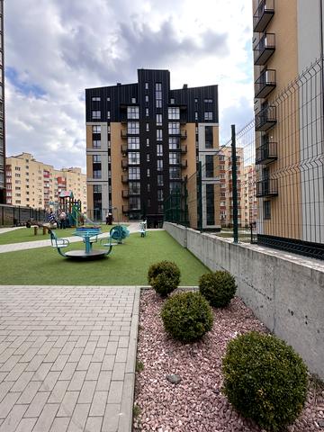 Панаса Мирного вул., (Будинок 1)