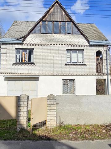 Озерна вул., 15