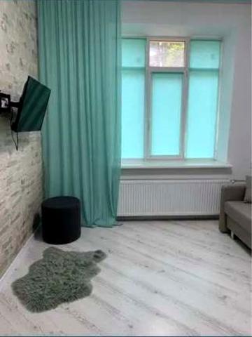 Богдана Хмельницького вул., 12А