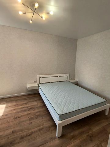 Миколаївська вул., 16