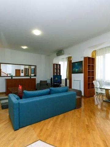 Євгена Чикаленка вул. (Пушкінська), 19-Б