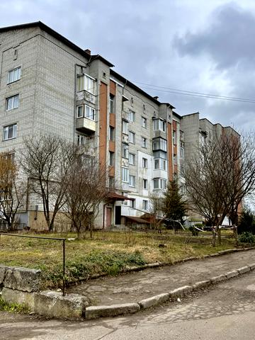 Андрея Шептицького вул., 5