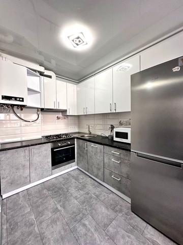 Івана Пулюя вул., 40/13