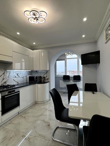 Василя Стуса вул., 30-Б