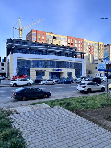 Владислава Бувалкіна вул. (Бочарова Генерала), 75