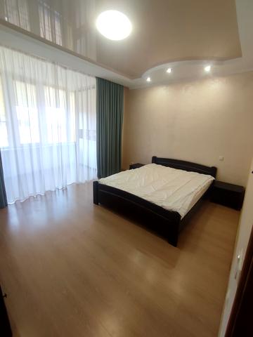 Подільська вул., 115