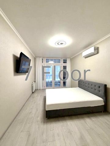 Радистів вул., (Будинок 2)