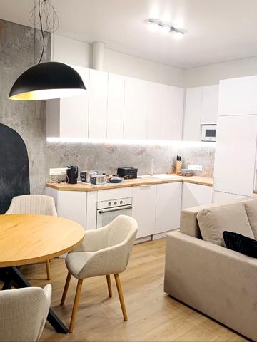 Сухумська вул., 22