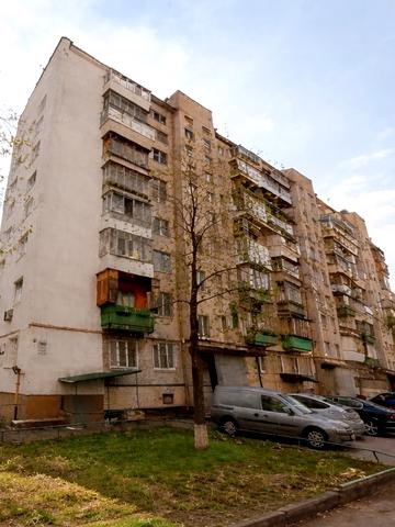 Набережно-Корчуватська вул., 94