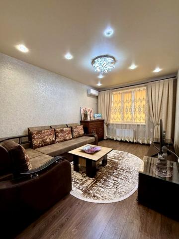 Незалежності вул., 15