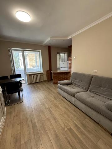 Берестейський просп. (Перемоги), 7