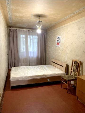 Бакинська вул., 37