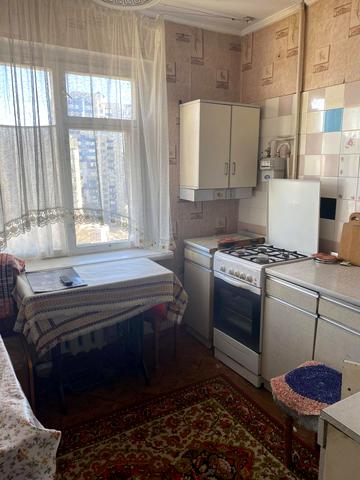 Академіка Заболотного вул., 52