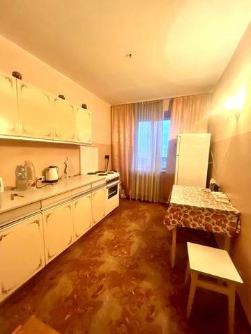 Голосіївський просп. (40-річчя Жовтня), 15