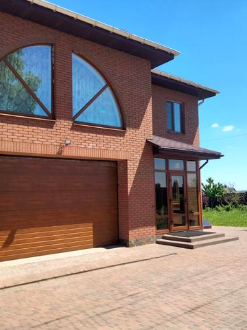 Совхозна, 36