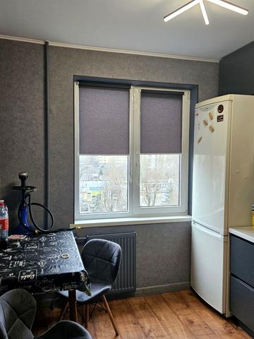 Небесної Сотні просп. (Маршала Жукова), 75