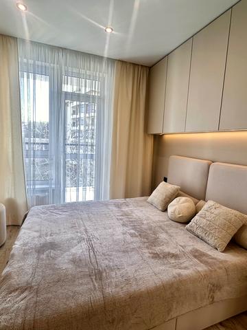 Пекарська вул., 30