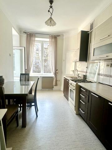 Дмитра Вітовського вул. (), 19