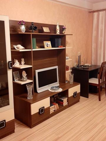 Білоруська вул., 15-Б