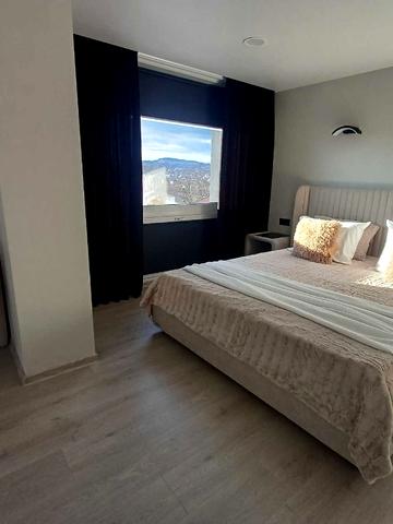 Нагірна вул., 16