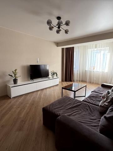 Вишняківська вул., 13