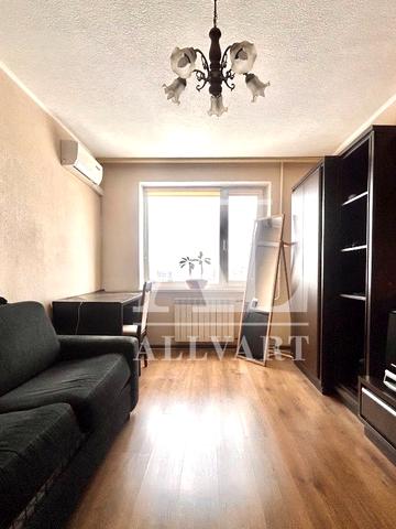 Володимира Івасюка просп. (Героїв Сталінграду), 27-А