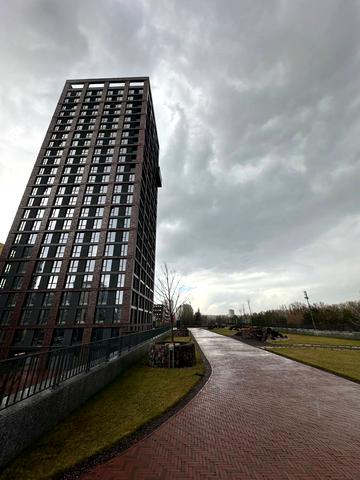 Набережна Перемоги вул., 128