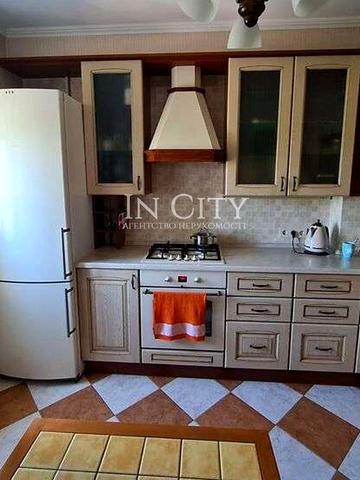 Академіка Ромоданова вул. (Пугачова), 11/15