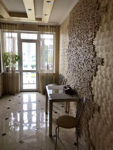 Осипа Назарука вул., 1