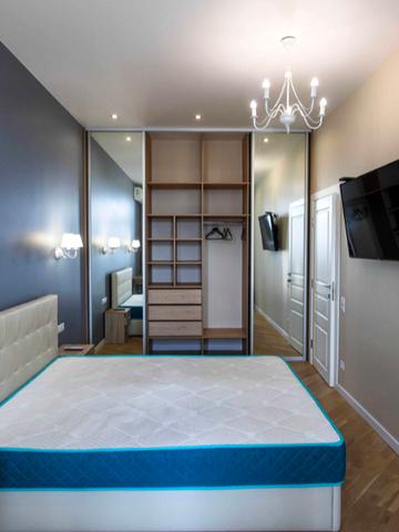 Василя Тютюнника вул. (Анрі Барбюса), 53