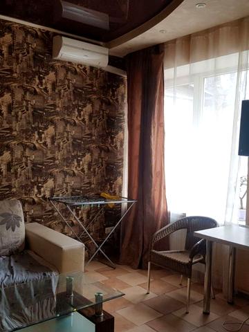 Мироносицька вул., 67