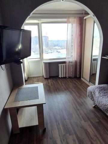 Запорізька вул., 13